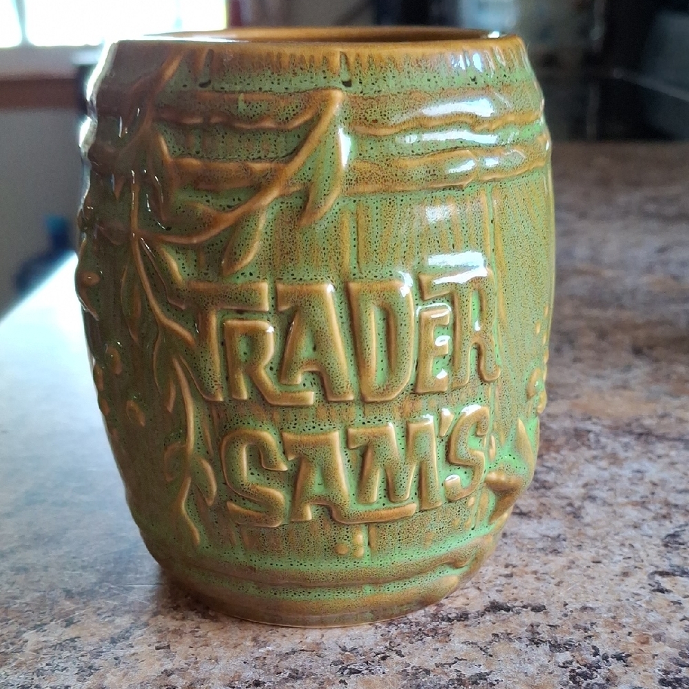Disney Trader Sam's Green Ceramic Mug